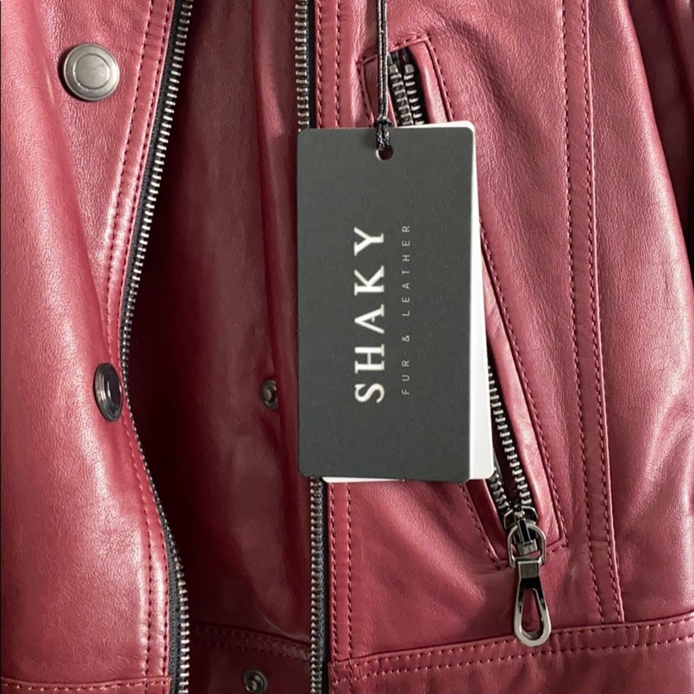 Leather jacket - Picture 3 of 7